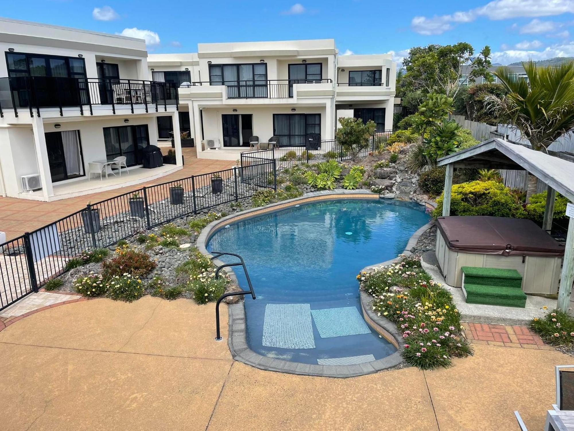 Ocean Breeze Resort Pauanui Eksteriør billede